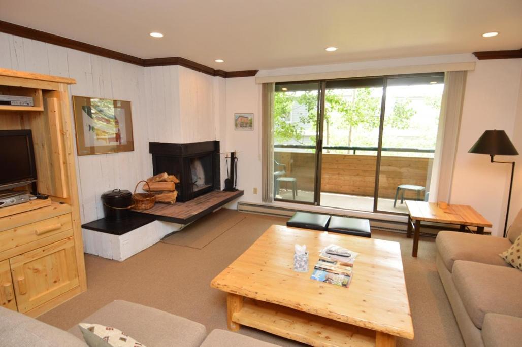 Riverview Unit 8, All The Essentials Riverside Condo With Access To Pool & Hot Tub Aspen Kültér fotó