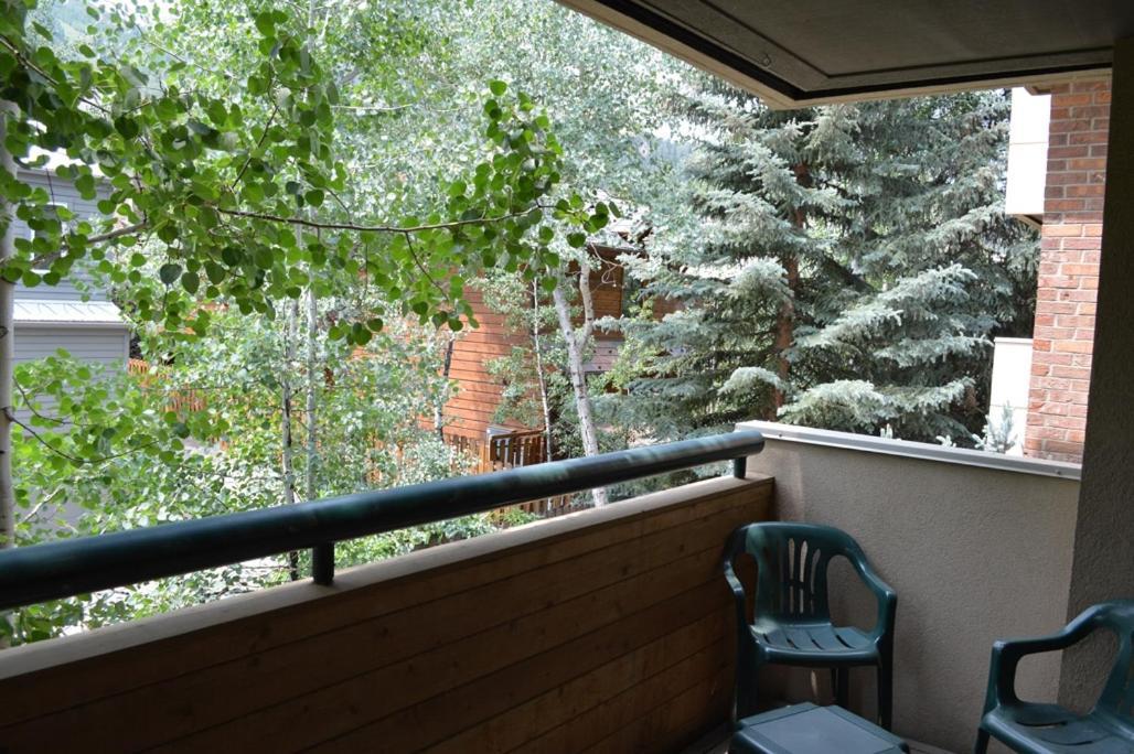 Riverview Unit 8, All The Essentials Riverside Condo With Access To Pool & Hot Tub Aspen Kültér fotó