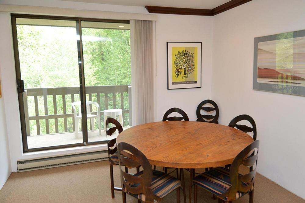 Riverview Unit 8, All The Essentials Riverside Condo With Access To Pool & Hot Tub Aspen Kültér fotó