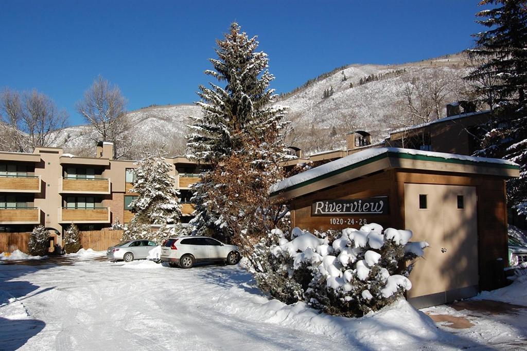 Riverview Unit 8, All The Essentials Riverside Condo With Access To Pool & Hot Tub Aspen Kültér fotó